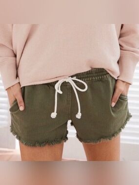 Aerie Olive Drawstring Frayed Hem Women's Shorts